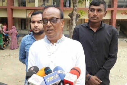 চাঁপাইনবাবগঞ্জে ভোট শুরুর দুই ঘণ্টার মধ্যেই কারচুপির শঙ্কা প্রকাশ প্রার্থীর

