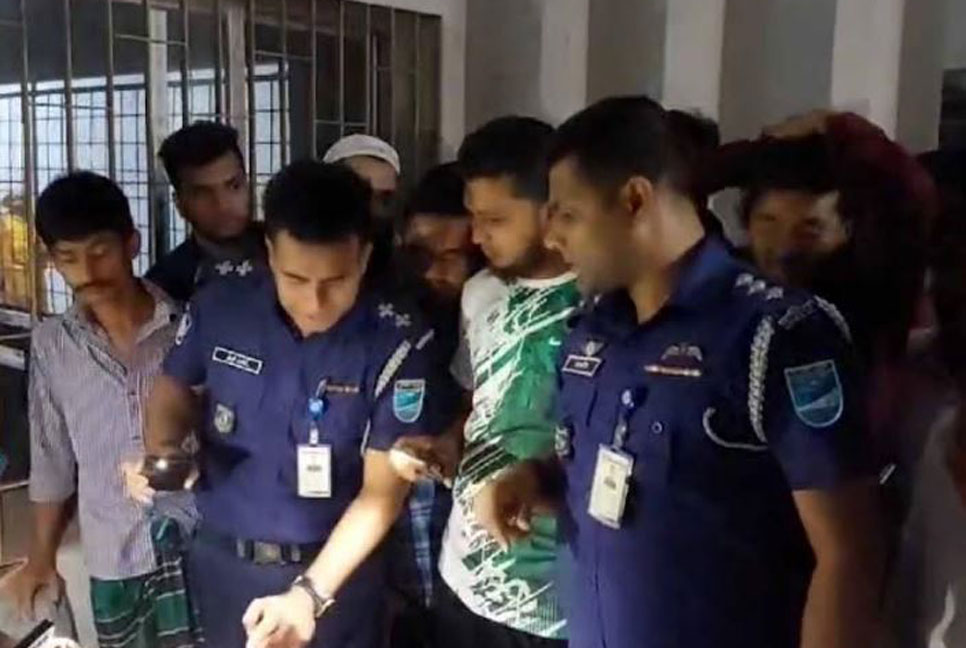 পূর্ব শত্রুতার জেরে যুবককে গুলি করে হত্যা 