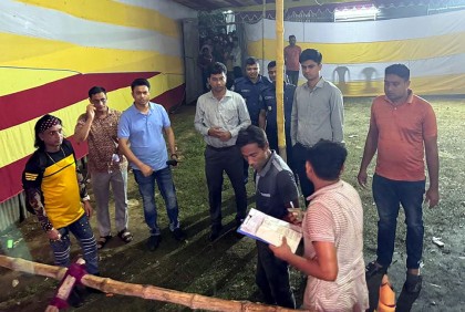 বগুড়ায় জুয়ার প্যান্ডেল গুঁড়িয়ে দিল প্রশাসন 