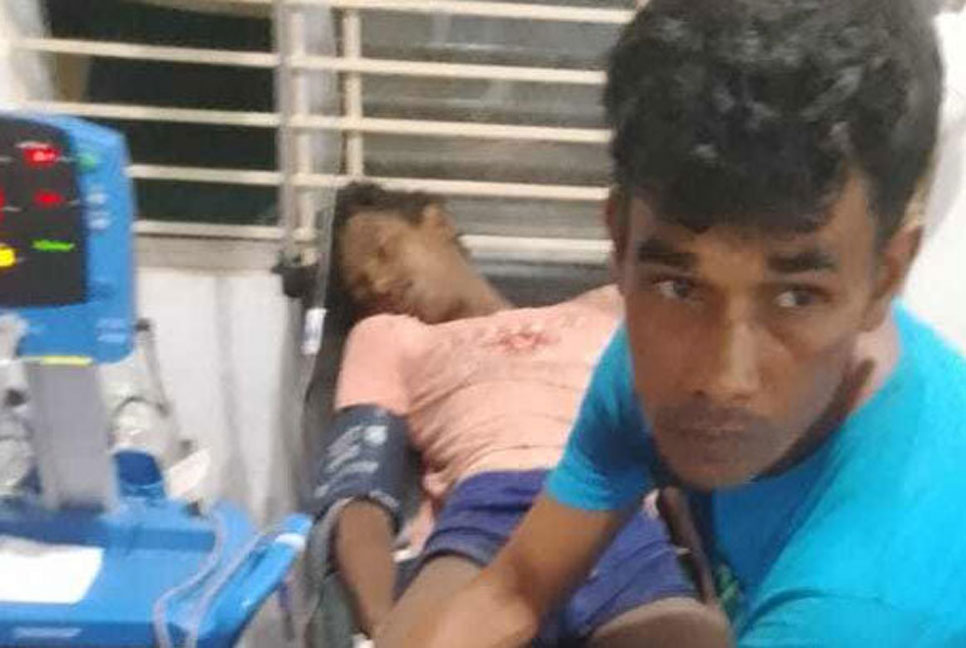 স্থলমাইন বিস্ফোরণে ২ বাংলাদেশি যুবক আহত 