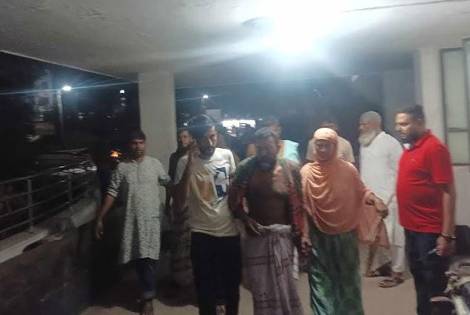 ঈশ্বরদীতে চেয়ারম্যান প্রার্থীর সমর্থকদের ওপর হামলায় আহত ৬