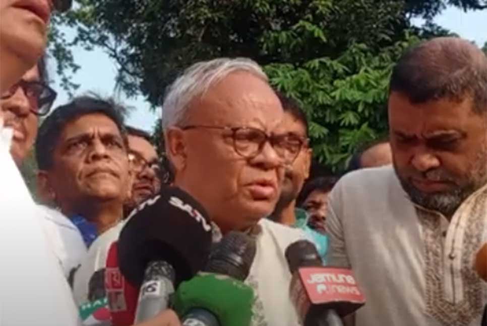 জাতীয় কবির সমাধিতে বিএনপির শ্রদ্ধা