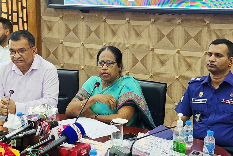 সুষ্ঠু নির্বাচনের স্বার্থে কাউকে ছাড় দেব না : ইসি রাশেদা