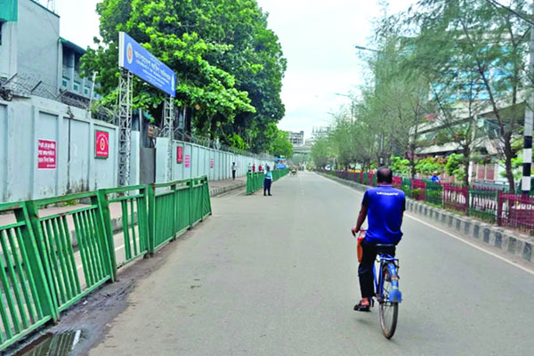 ফের দখলমুক্ত হলো মেয়র আনিসুল হক সড়ক