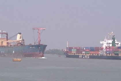 রিমালের প্রভাব কাটিয়ে সচল চট্টগ্রাম বন্দর