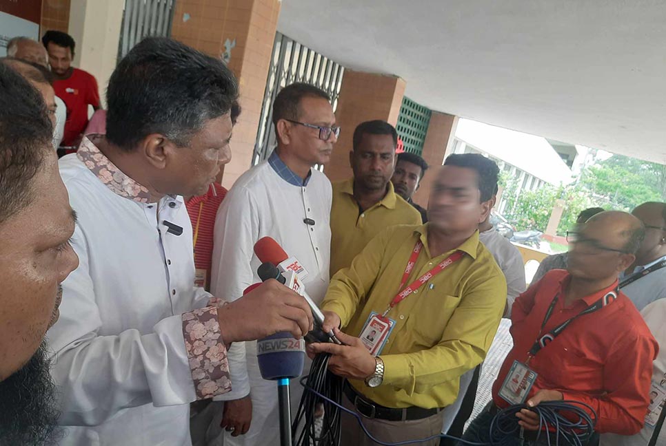 ওবায়দুল কাদেরের ছোট ভাইসহ ২ চেয়ারম্যান প্রার্থীর ভোট বর্জন

