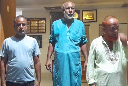 বগুড়ায় ভোট কেনার সময় চেয়ারম্যান প্রার্থীর ৩ কর্মী আটক