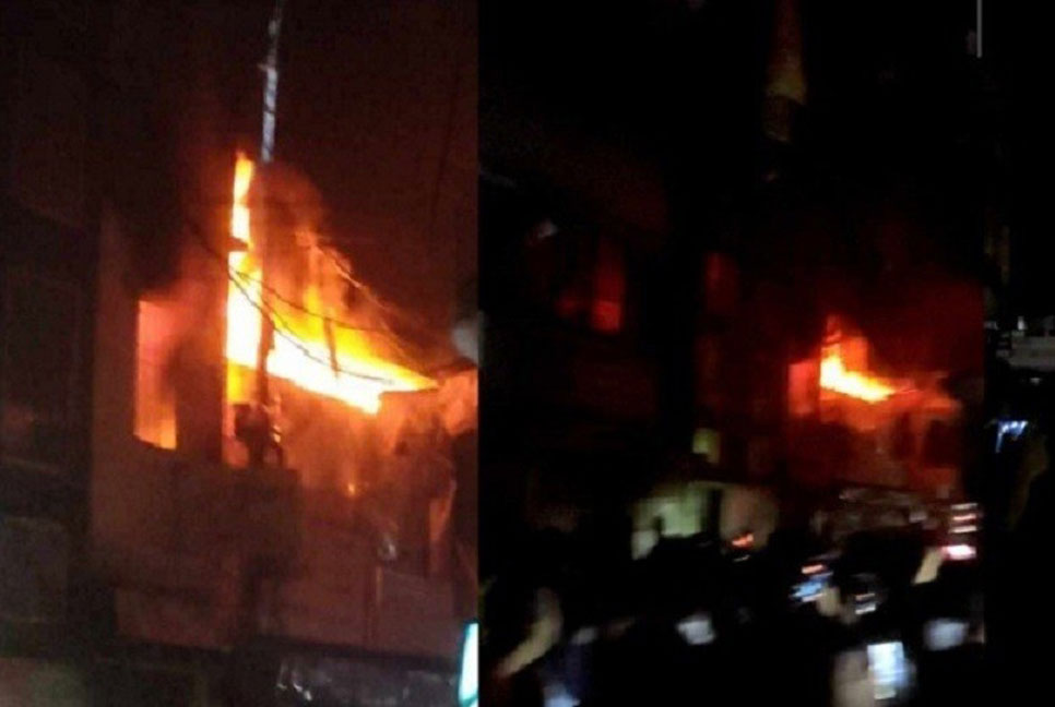 রাজধানীর শেখেরটেকে আবাসিক ভবনে আগুন