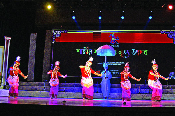 পর্দা নামল নৃত্য উৎসবের