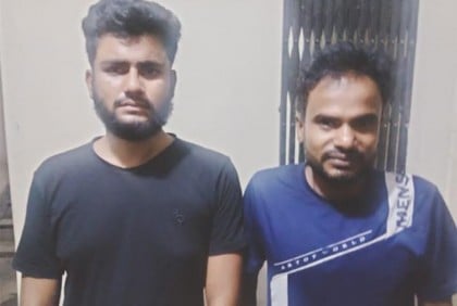 জয়পুরহাটে চাঁদাবাজির সময় আটক ২