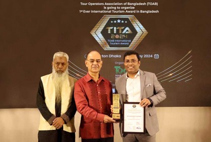 হসপিটালিটি বিজনেস প্রফেশনাল অ্যাওয়ার্ডে ভূষিত শাখাওয়াত হোসেন