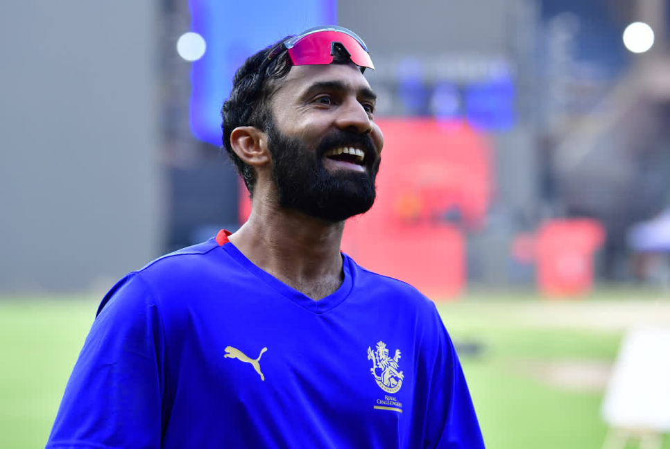নতুন চ্যালেঞ্জ আলিঙ্গন করতে ব্যাট-হেলমেট তুলে রাখার সিদ্ধান্ত