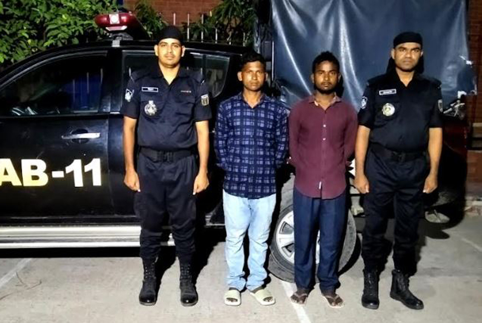 গাইবান্ধায় গৃহবধূকে গলা কেটে হত্যা, গ্রেফতার ৩