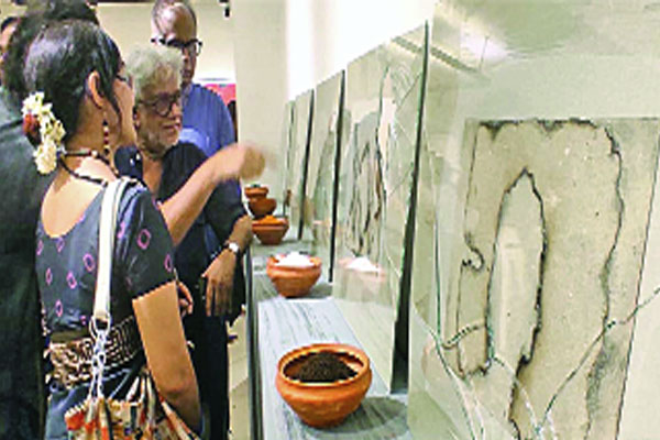 গ্যালারি চিত্রকে রিদম অব নেচার প্রদর্শনী