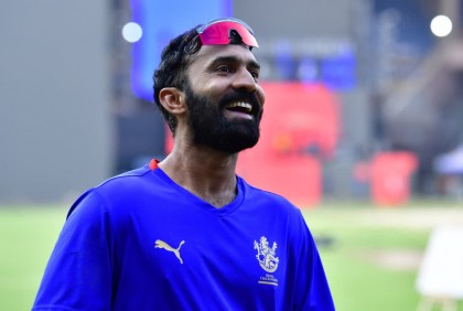 নতুন চ্যালেঞ্জ আলিঙ্গন করতে ব্যাট-হেলমেট তুলে রাখার সিদ্ধান্ত