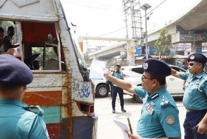 ঈদযাত্রায় ট্রাফিক শৃঙ্খলা নিয়ে গাজীপুরে পুলিশের বিশেষ উদ্যোগ

