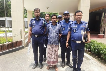 জয়পুরহাটে পলাতক আসামি গ্রেফতার