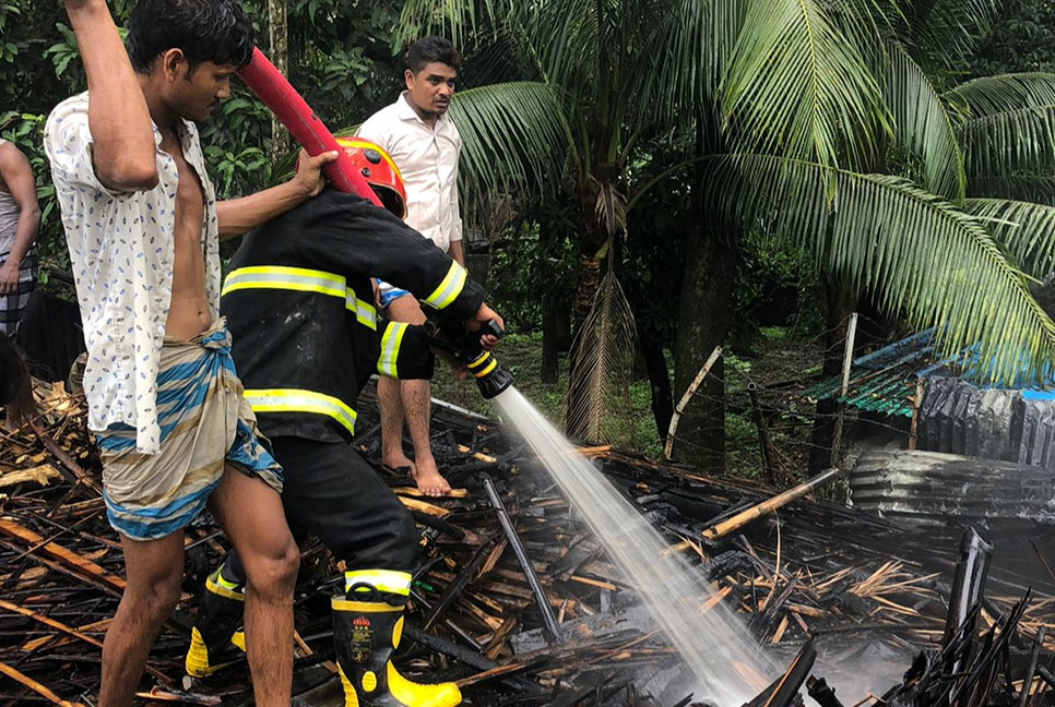 কুতুবদিয়ায় বসতবাড়িতে অগ্নিকাণ্ড