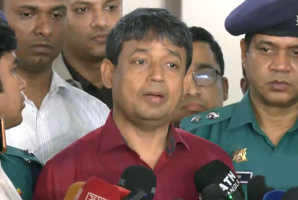 নেপাল থেকে ফিরে যা জানালেন ডিবির হারুন