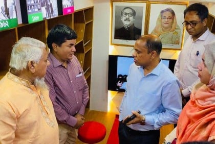 বিআরটিসির ভ্রাম্যমাণ লাইব্রেরি এখন নোয়াখালীতে