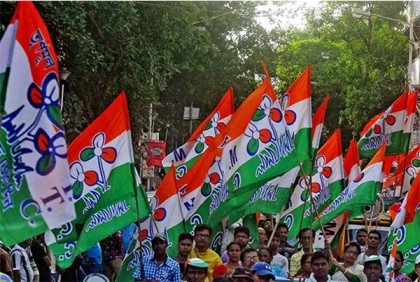পশ্চিমবঙ্গে এগিয়ে তৃণমূল