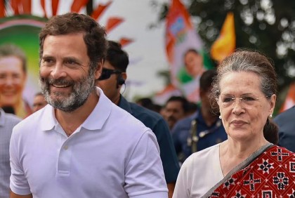 মা সোনিয়ার জয়ের রেকর্ড ভাঙলেন রাহুল গান্ধী