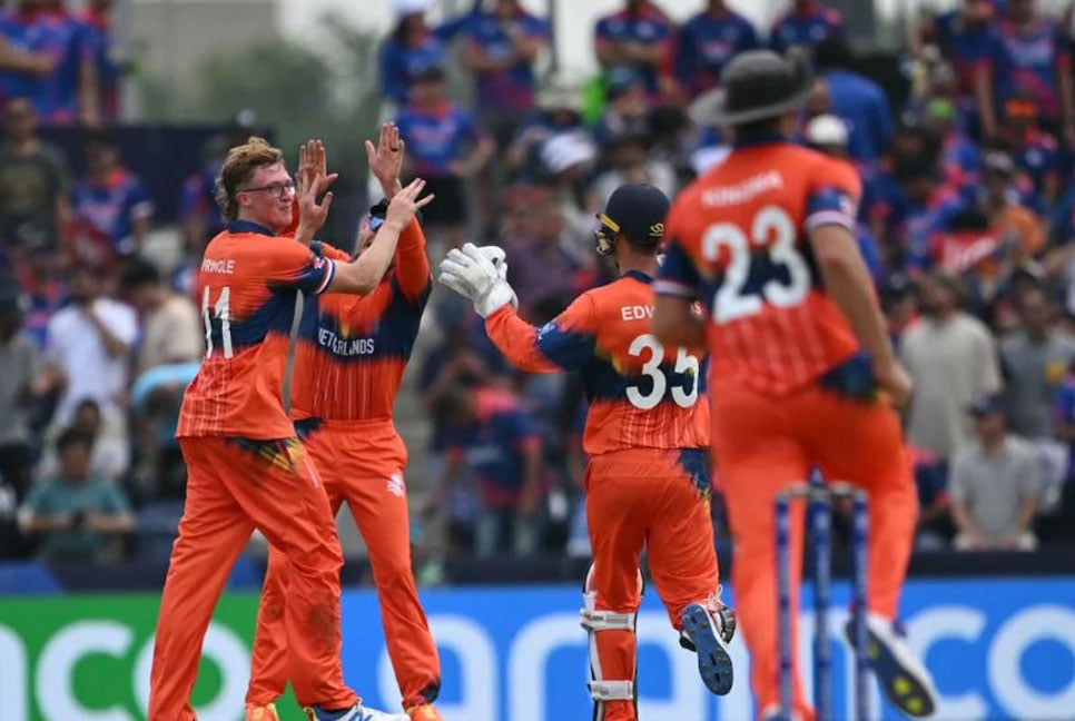 অনায়াস জয়ে বিশ্বকাপে দারুন সূচনা করল নেদারল্যান্ডস