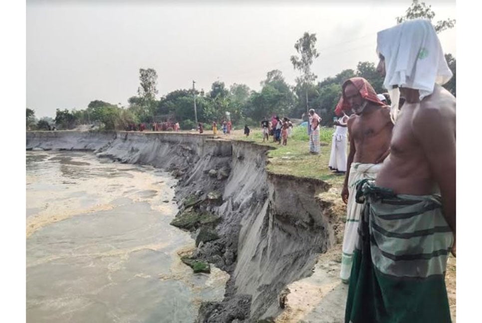 সিরাজগঞ্জে যমুনার পানি বাড়ছে, শুরু হয়েছে ভাঙন