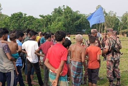 হাতীবান্ধা সীমান্তে বিএসএফ’র গুলিতে তিন জন আহত