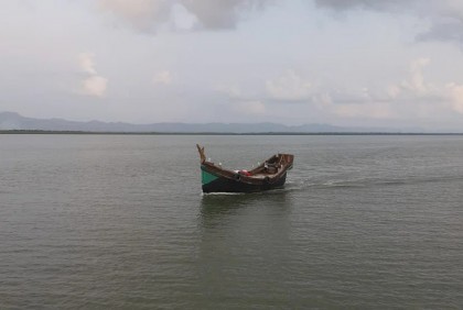 মিয়ানমার থেকে আবারও সেন্টমার্টিনগামী ট্রলার লক্ষ্য করে গুলি

