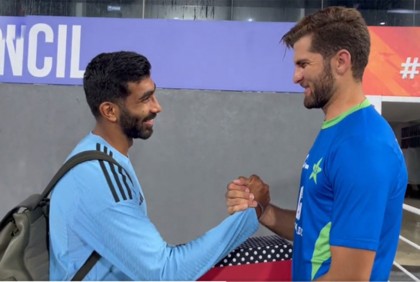 শাহিনের সেই উপহার এখনো ব্যবহার করে বুমরাহর ছেলে