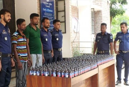 ঝিনাইদহে ফেনসিডিলসহ আটক ২, ট্রাক জব্দ