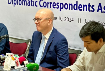 প্রতিরক্ষা ও নিরাপত্তা খাতে বাংলাদেশকে সহযোগিতা দিতে চায় ইইউ : রাষ্ট্রদূত

