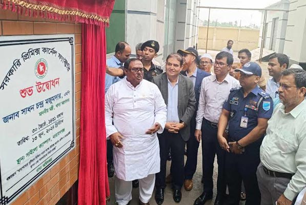 বর্তমানে খাদ্যের অভাবে মানুষ মারা গেছে এমন নজির দেশে নেই: খাদ্যমন্ত্রী