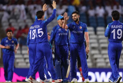আফগান তোপে একশর আগে গুটিয়ে গেল পাপুয়া নিউগিনি
