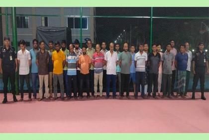 রাজশাহীর জুয়ার আসর থেকে ২৪ জন গ্রেফতার