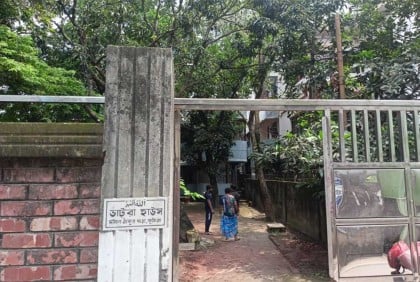 কুমিল্লায় তালা ভেঙে কোরবানির ৩ গরু চুরি