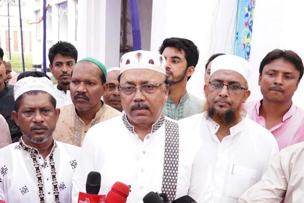 রাত ১টার মধ্যেই কোরবানির বর্জ্য অপসারণ করা হবে: রাসিক মেয়র