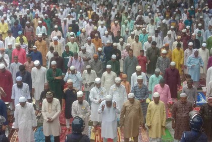 শোলাকিয়ায় ঈদের জামাত অনুষ্ঠিত