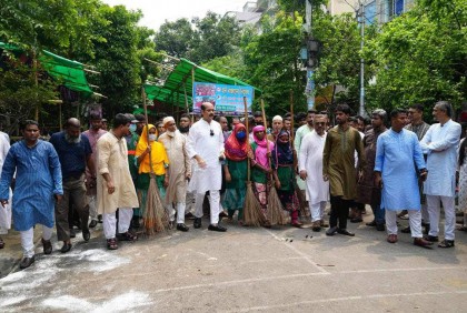 কোরবানির বর্জ্য অপসারণ কার্যক্রম উদ্বোধন করলেন ডিএনসিসি মেয়র