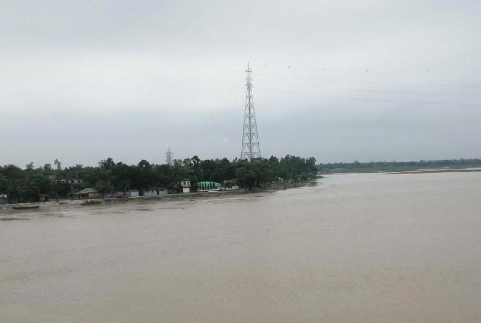 বিপৎসীমার ওপরে তিস্তার পানি, নিম্নাঞ্চল প্লাবিত 