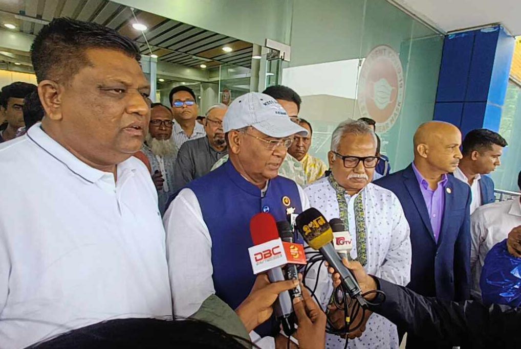 সিলেটবাসীকে ভয় না পাওয়ার পরামর্শ ত্রাণ প্রতিমন্ত্রীর 