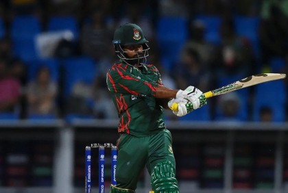 অস্ট্রেলিয়াকে ১৪১ রানের টার্গেট দিয়েছে টাইগাররা