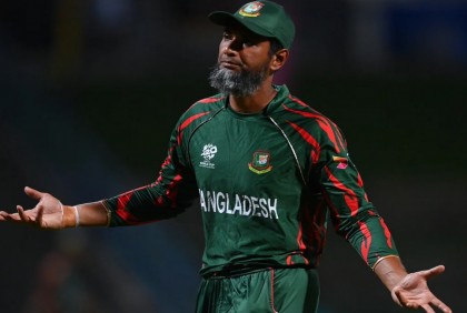 মিশন সুপার-৮: বৃষ্টি আইনে ২৮ রানে হারল বাংলাদেশ