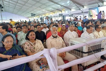 আওয়ামী লীগের প্রতিষ্ঠাবার্ষিকী অনুষ্ঠানে জিএম কাদের, মেনন ও ইনু