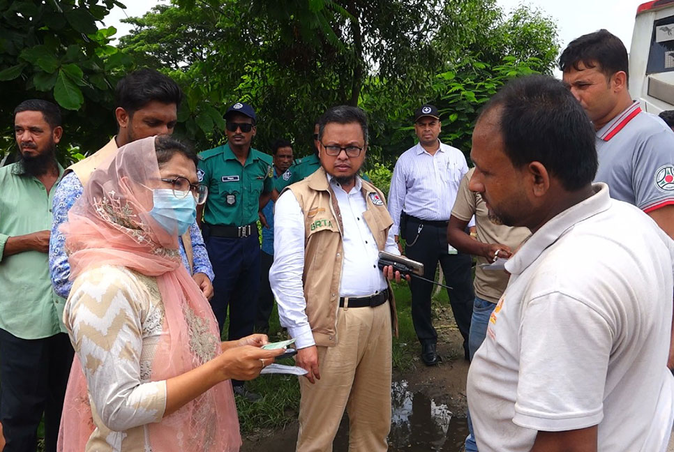 চট্টগ্রাম-কক্সবাজার মহাসড়কে বিআরটিএর অভিযানে ১৮ মামলা