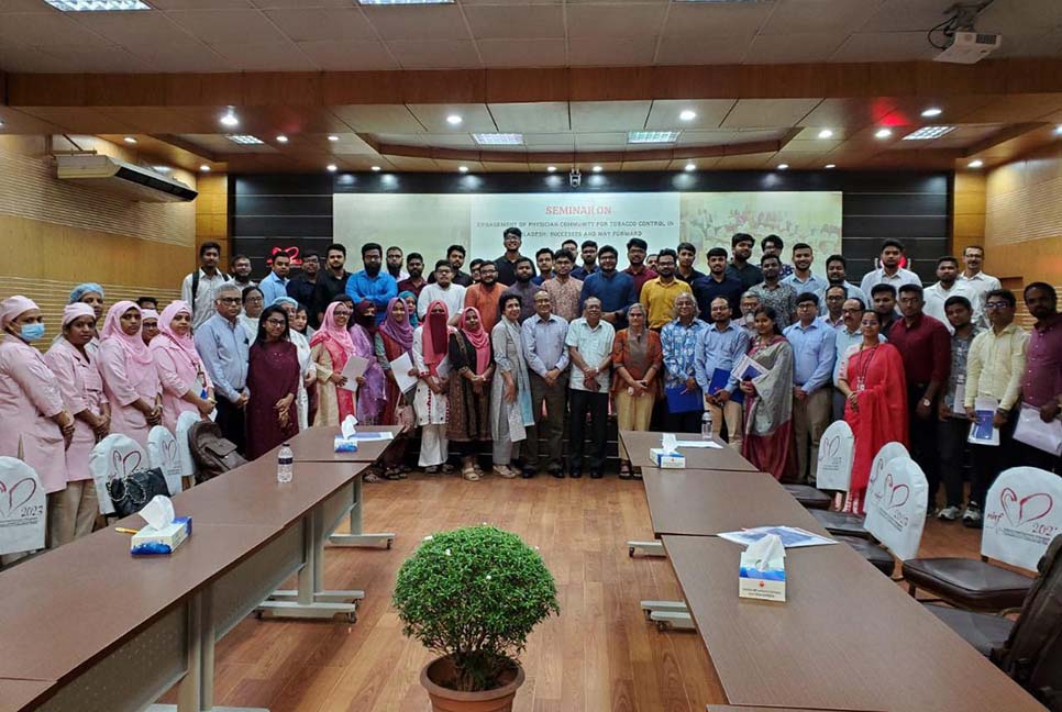 ট্যাক্সের আয়ের চেয়ে তামাকজনিত চিকিৎসা ব্যয় অনেক বেশি সরকারের : ডা. এবিএম আব্দুল্লাহ