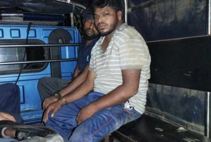 জাবি ছাত্রীসহ দুইজনকে আটকে মুক্তিপণ দাবি, আটক ২