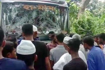 গোপালগঞ্জে বাস দুর্ঘটনায় ভ্যানচালকের মৃত্যু