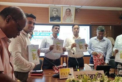 বাগেরহাটে পুরুষের চেয়ে নারী বেশি

